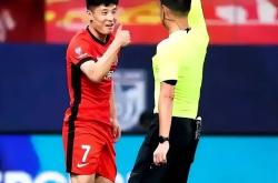 关于武磊遭遇争议红牌，哈兰德乘势反超比分完成逆转的信息